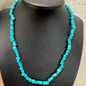 Turquoise necklace /Turquoise nuggets Necklace/Chip turquoise beaded /Necklace 16,5 inches long