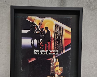 Marco de madera hecho a mano con publicidad antigua de Johnnie Walker Black Label