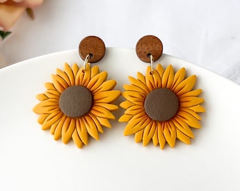 Sunflower earrings clay, cottagecore earrings dangle, sunflower gifts for mom, plant mom gifts, floral clip on earrings, handmade jewelry