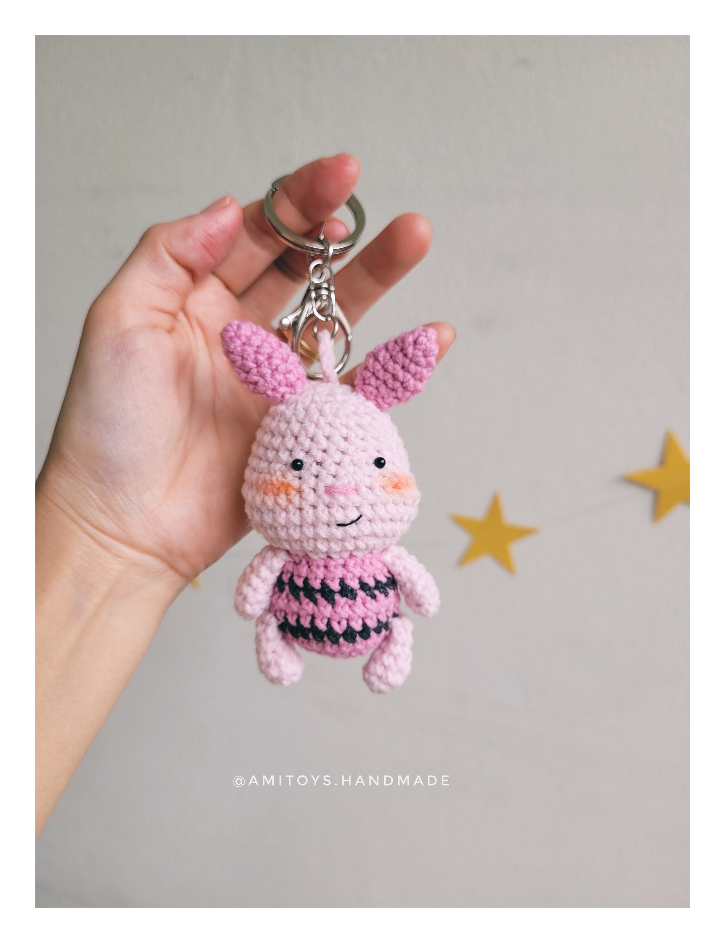 かぎ針編みのくまのプーさんと仲間たちのキーホルダー：ハンドメイド