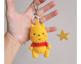 かぎ針編みのくまのプーさんと仲間たちのキーホルダー：ハンドメイド