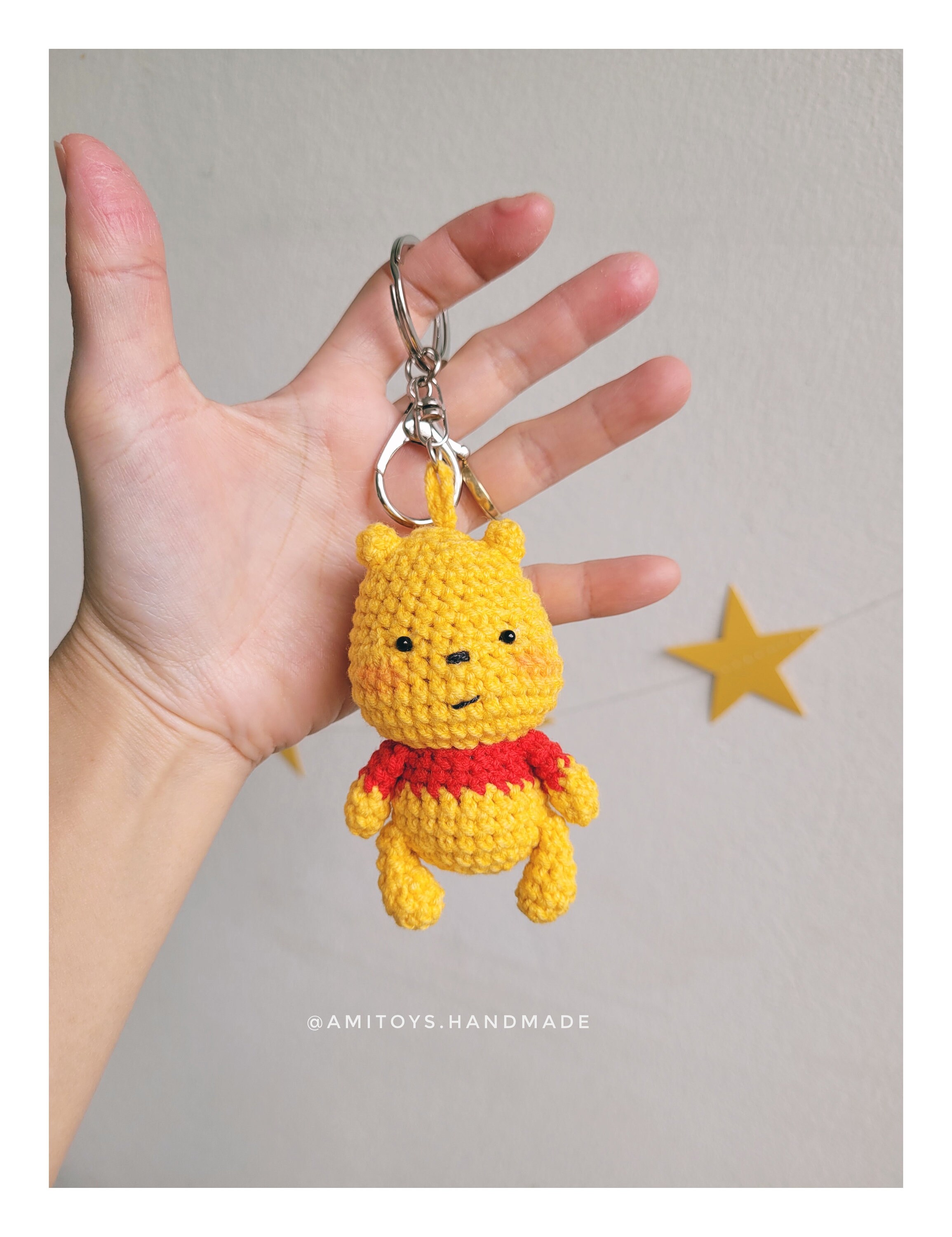 くまのぷーさん手作りキーホルダー かぎ針編みのくまのプーさんと仲間たちのキーホルダー：ハンドメイド