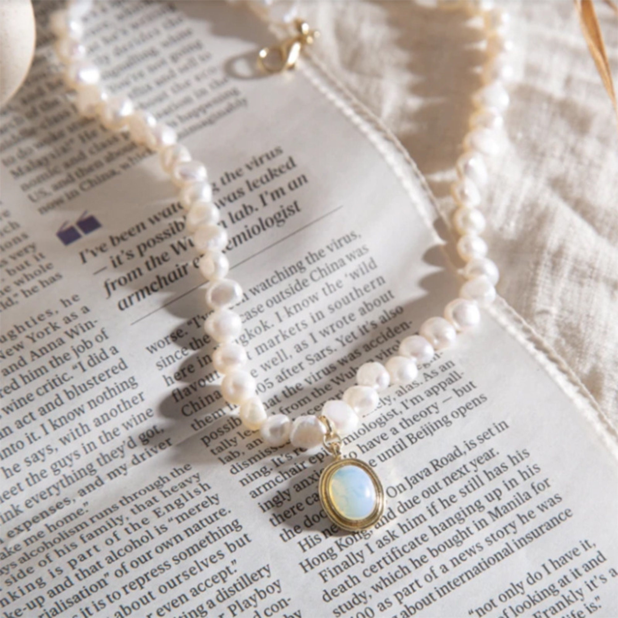 Freshwater pearl and moonstone necklace Clearance