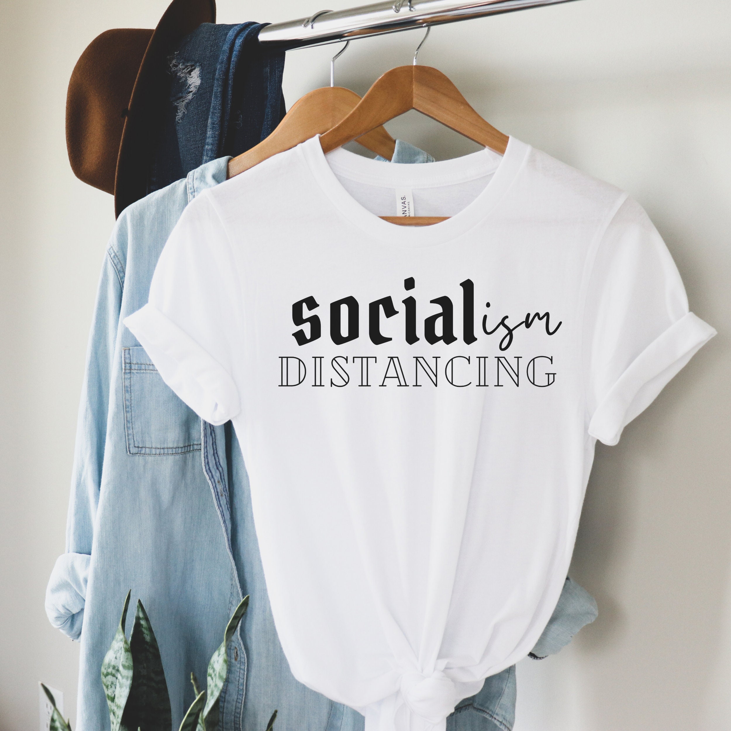 Socialism Sucks Gildan Short-Sleeve Unisex T-Shirt Socialism Sucks Gildan Short-Sleeve Unisex T-Shirt