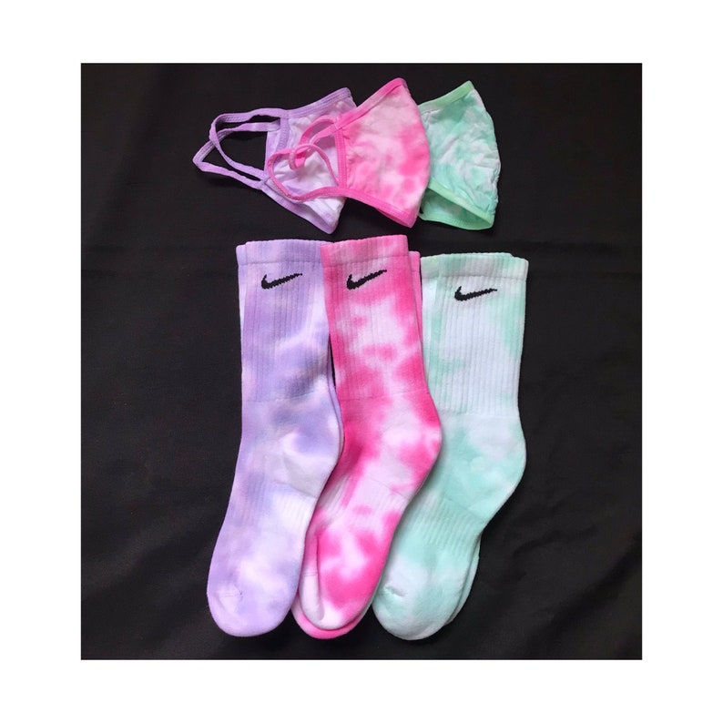 Tie Dye Nike Sock & Face Mask Bundle 