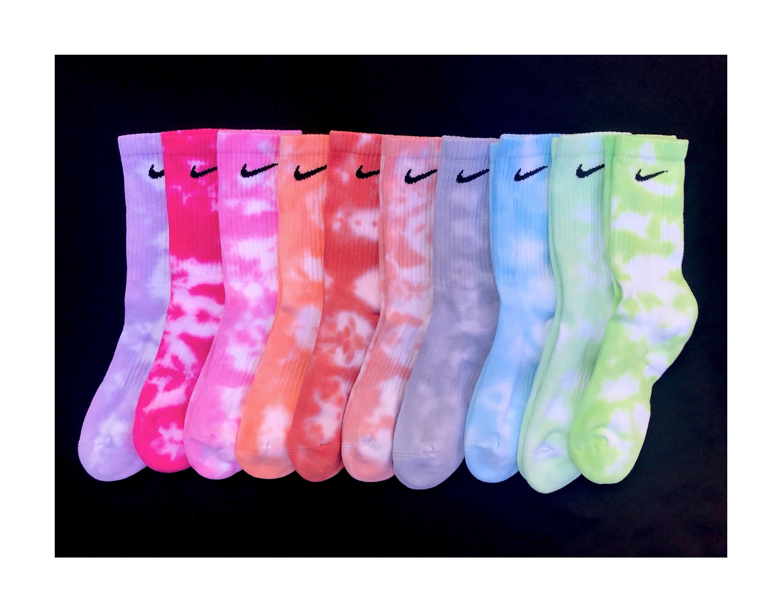 Casi muerto Extranjero objetivo Tie Dye Nike Socks - Etsy