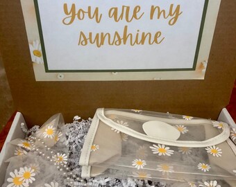 Daisy Gift Box | Birthday Gift for Kids | Daisy Purse | Daisy Ring Necklace for Kids | Gift for Friend | Gift for Her | Daisy Themed Gift
