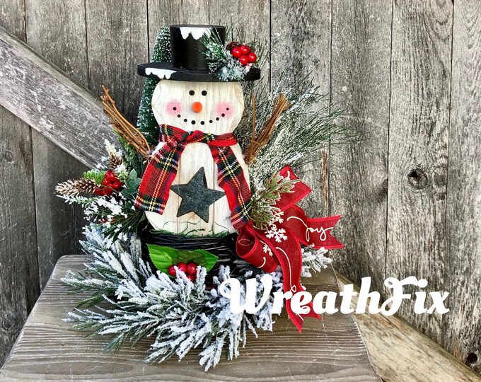 Snowman Centerpiece, Winter Arrangement, Country Christmas Décor