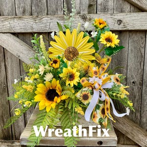 Sunflower Arrangement, Spring Centerpiece, Sunflower Table Decor, Summer Arrangement, Large Arrangement, flower basket, Mother’s Day gift