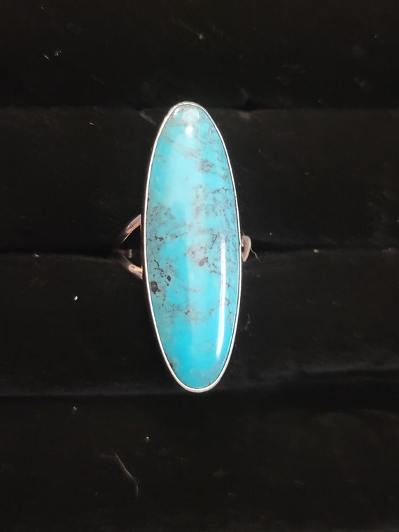 Unique hand-crafted turquoise ring