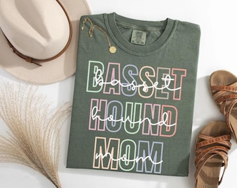 Basset Hound Mom Shirt – Cute Dog Lover Gift – Basset Dog Mama Tee – Funny Basset Hound Owner Shirt – Basset Mom Gift – Dog Mom Shirt