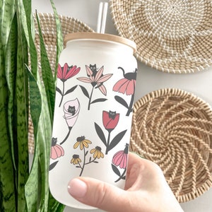Cats Flower Mug- Cute Cat Lover Gift, Cat Lover Gift, Funny Cat Gift, Cool Cat, Cat Shirt, Cat Lady,Iced Coffee Glass ,Boho Can Glass