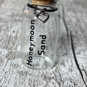 Honeymoon Keepsake, Unique Wedding Gift, Small Honeymoon Sand Bottle, Wedding keepsake, Bride gift, Mr and Mrs Couple Gift, Beach honeymoon image 2