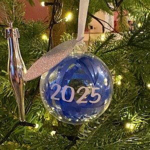 2025 Ribbon Keepsake Bauble: Personalised Kids Christmas Tree Decoration, Christmas keepsake for kids, ribbon height bauble