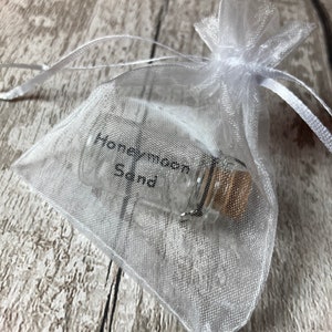 Honeymoon Keepsake, Unique Wedding Gift, Small Honeymoon Sand Bottle, Wedding keepsake, Bride gift, Mr and Mrs Couple Gift, Beach honeymoon image 3