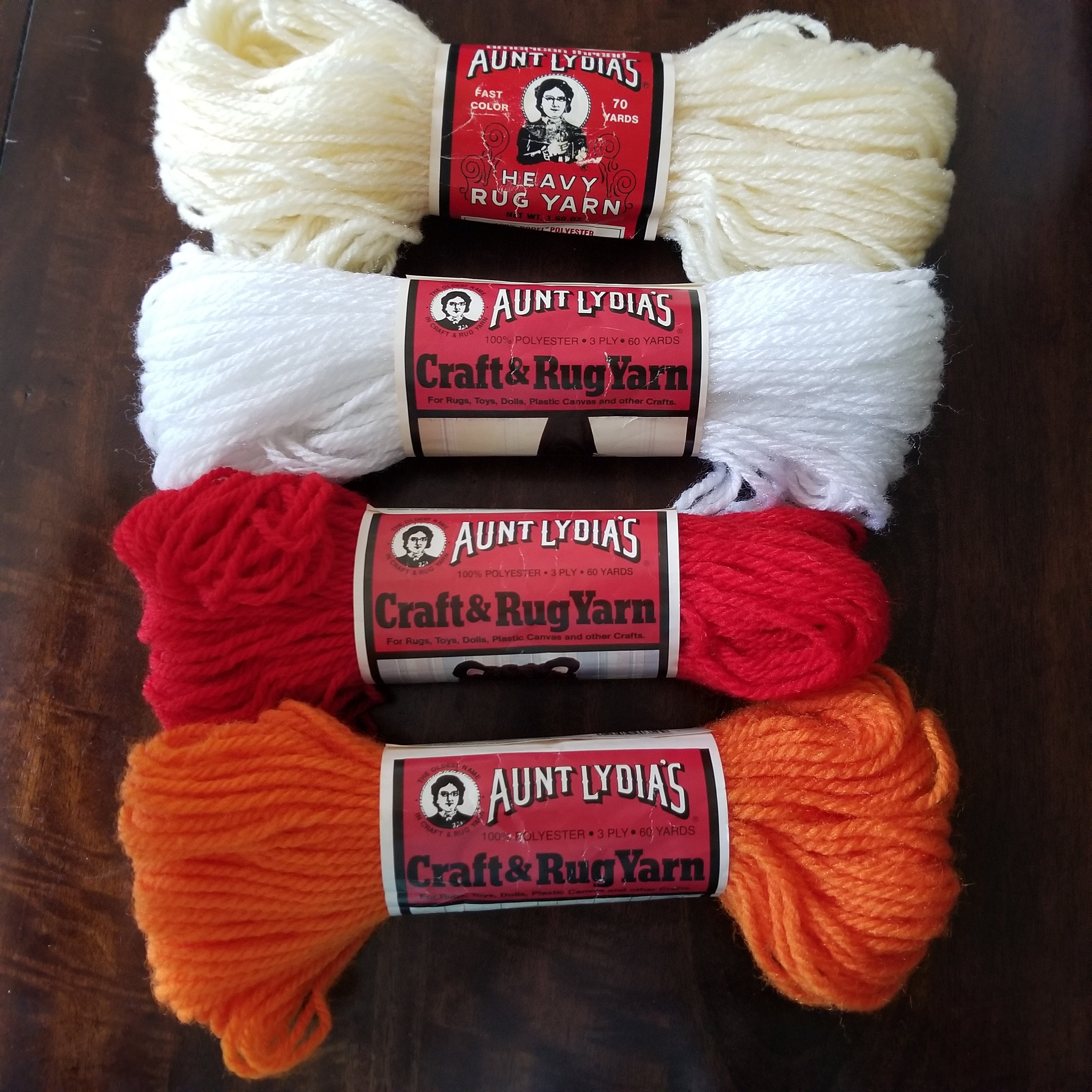 Farah Pin Tuck Sweater Rhubarb L / Red / 50% Acrylic 35% Nylon 15% Wool