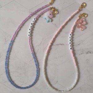 ADOPTEZ une chaîne UNICORN pour lunettes de soleil, lunettes de vue, masque ou carte d’identité Étape 1. Choisissez votre unique resin unicorn charm step 2. personnaliser