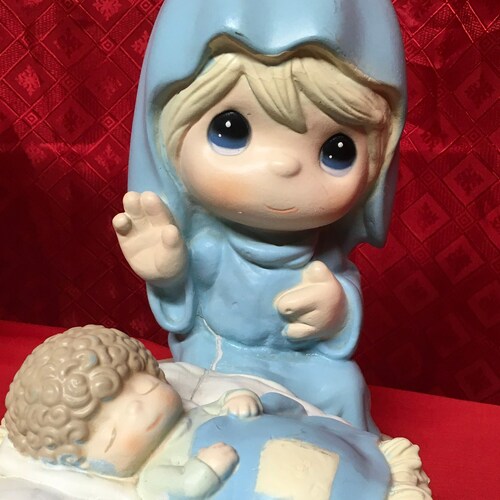 Precious Moments shops Nativity