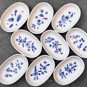 mini oval plate, dainty floral pattern, blue flowers, ring dish, pill dish