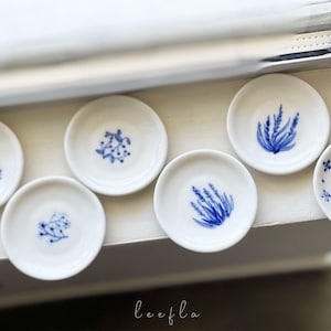 hand-painted Mini circle ring dish: blue floral jewelry plate