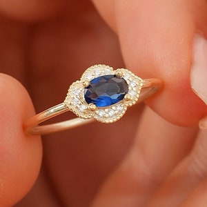 Vintage Antique Natural Sapphire Engagement Ring for Women, September Blue Birthstone Gemstone Ring, 14k 18k 10k Solid Gold Diamond Ring