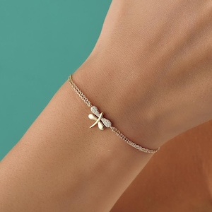 14k 18k Gold Dragonfly Charm Bracelet, Minimalist Delicate Bracelet for Women, Unique Christmas Gift for Wife, Dragonfly Jewelry Gifts