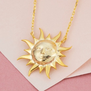 14k 18k 10k Solid Gold Minimal Sun Face Charm Necklace, Solar Celestial Necklace, Birthday Gift for Her, Sun Jewelry