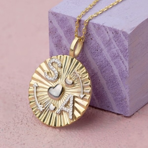 10k 14k 18k Solid Gold Medallion Pendant Necklace, Custom Letter and Heart Necklace, Romantic Personalized Birthday Gift for Her