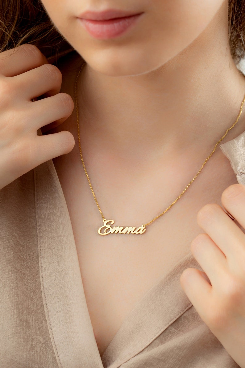 14k 18k 10k Solid Gold Cursive Name Necklace, Personalized Family Name Necklace, Custom Minimal Jewelry, Graduation Gift for Best Friend image 2