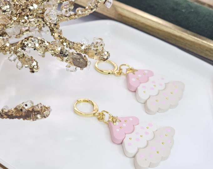 Pink Christmas Tree Earrings – Handmade Clay Earrings with Gold Star & Resin Finish, Festive Holiday Jewelry