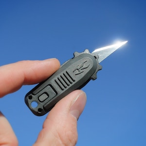 VARJE DAGSBLAD | Rakbladsvass utbytbart blad fällbar fickkniv precision KORCRAFT Edc lådöppnare nyckelring multiverktyg hantverk