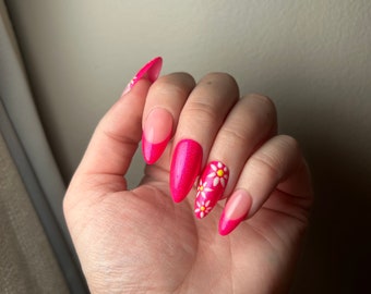 DOLLY | Sparkly Neon Pink French Tip Nails with Dasies | Spring Nails | Press On Nails | Reusable Gel Nails | Apmond Nails