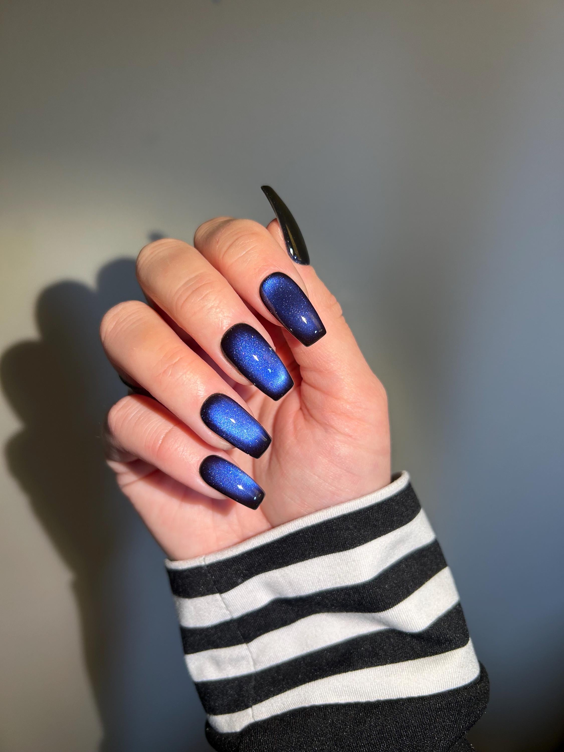 SPELLBOUND | Blue Color Shifting Cats Eye Press on Nails | Witchy