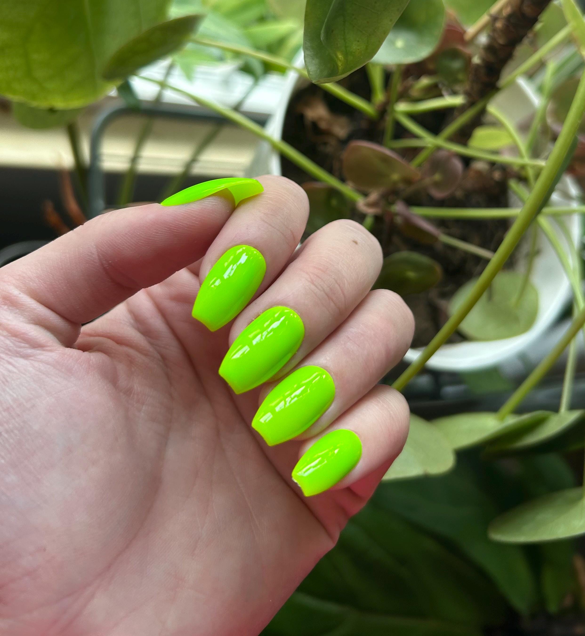 Minimalist Lime Green Nails That Shine
