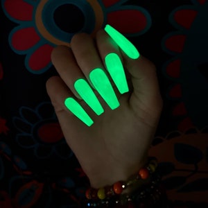 Limited Edition - Glow In The Dark Press On Nails | Bright Green Glowing Nails | Glue On Nails | False Nails | Green Nails