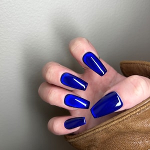 SAPPHIRE | Deep Blue Velvet Press On Nails | Electric Blue Nails | Cat Eye Nails | High Quality Gel Nails | Witchy Nails | Long Nails
