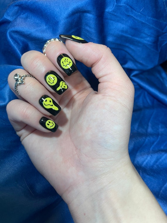 Sublime Melted Smiley Face Press On Nails Black Nails Etsy