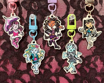 Monster Teens 2 Sided Wooden Keychain Charm: Draculaura, Clawdeen, Frankie, Lagoona, Cleo