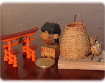 Japanese folkcrafts mingeihin "The three great view of Japan Nihon Sankei" with some damage 4.6*5.8*6.6 cm M1056