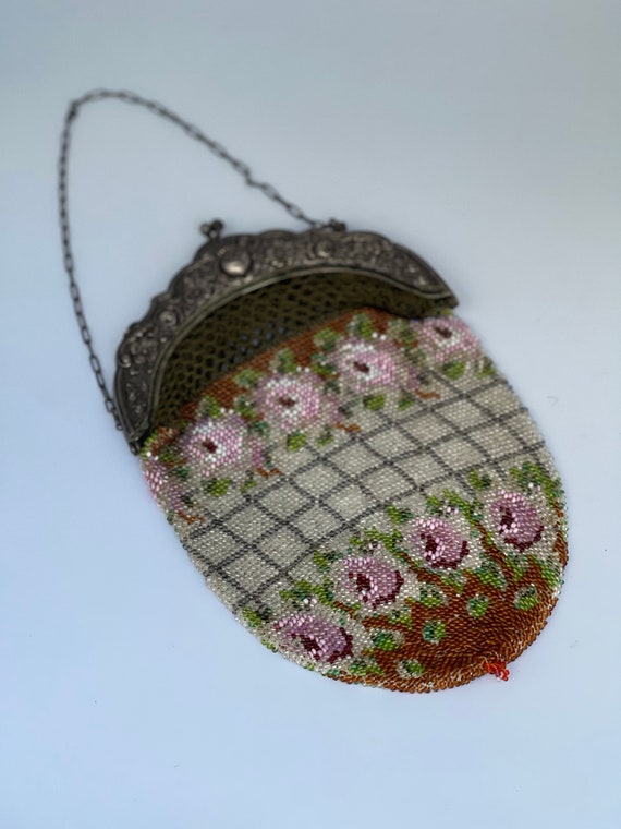 Vintage Ladies Beaded Purse w/ Roses - image 2