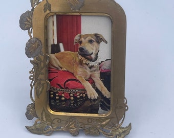 Vintage Bee on Top of Bronze Frame
