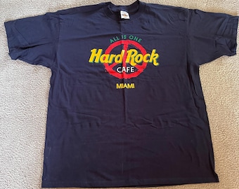 Vintage New Miami Hard Rock Cafe Men’s XL T shirt ca 2000