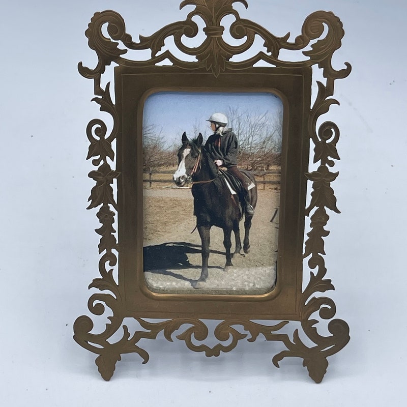 DESIGNED BRASS PHOTO FRAME