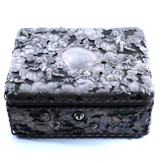 Vintage Sterling Jewelry Box w/ Cherubs over Leat… - image 1