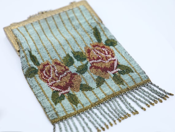 Vintage Beaded Roses Ladies Purse