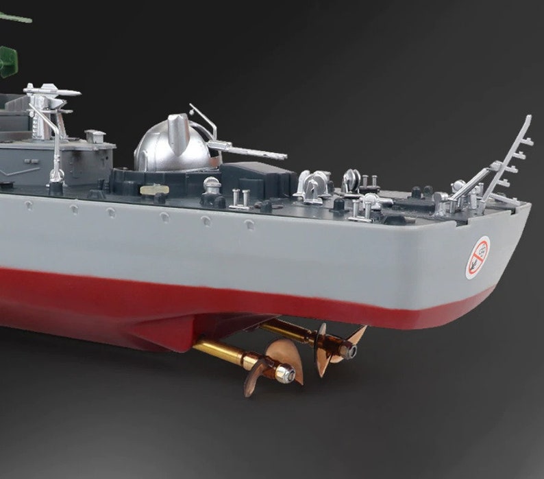 RC Battleship Boat Large Scale High Speed Remote Control Boat 2.4ghz