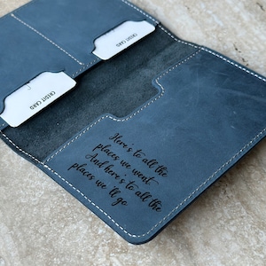 Funda para pasaporte de cuero personalizada en azul marino, funda para pasaporte personalizada en colores ámbar, negro, marrón y burdeos