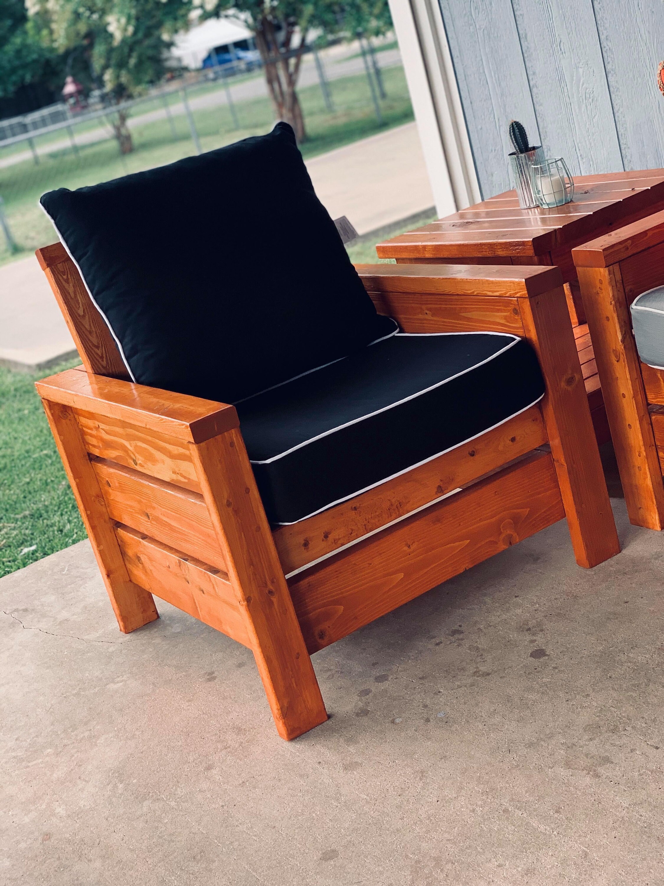 outdoor chair with adjustable back