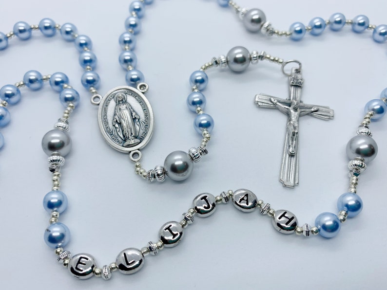 Set Cadeau Première Communion Fille - Bracelet Croix Perle + Carte + Sachet Velours
