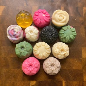Mini Flower Soaps, Kids Guest Soap Favors, MP Soap, 12 Piece Set